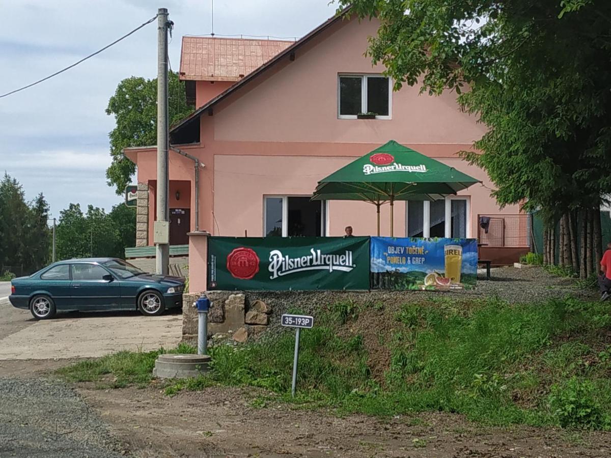 U Kremilka Hotell Jičín Exteriör bild